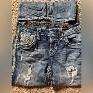 Men’s Rock Revival Straight Leg Distressed Jeans